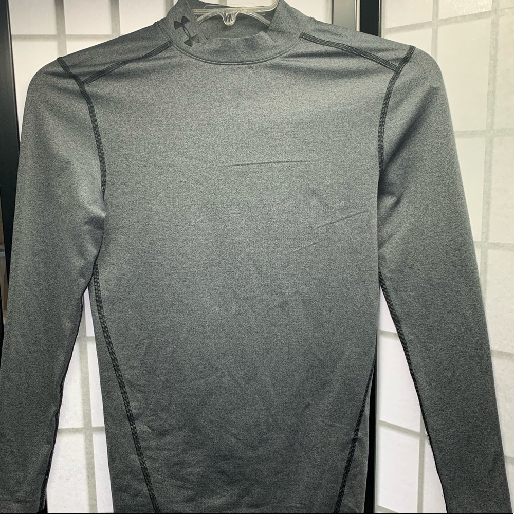 T20- 130- WOMENS UNDER ARMOUR COLD GEAR MOCK